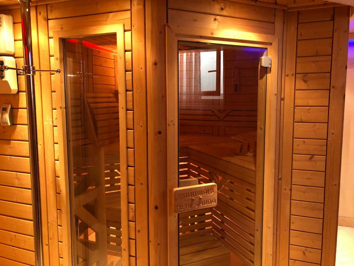 94 - Private Rooms Eichenau Exterior photo